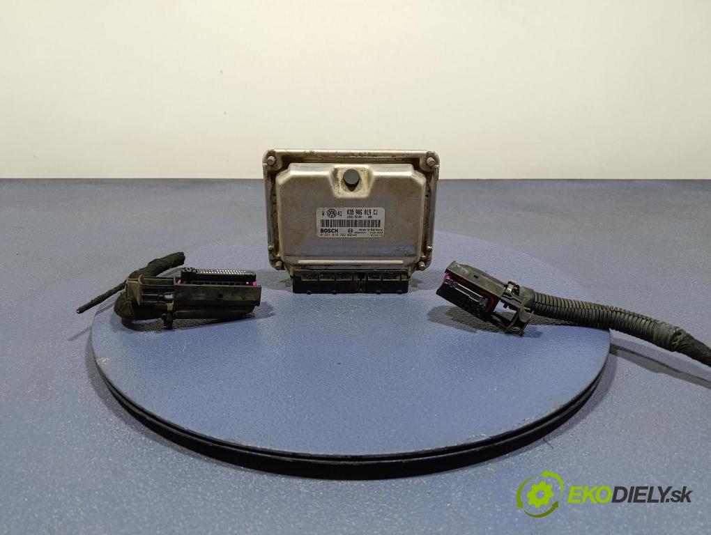 Vw Bora 2001 riadiaca jednotka Motor: 038906019CJ