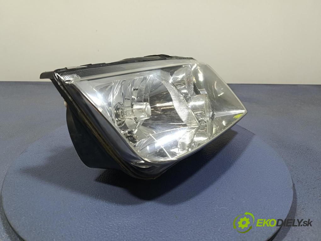 Vw Bora 2001 Reflektor: v pravo: 20-5653
