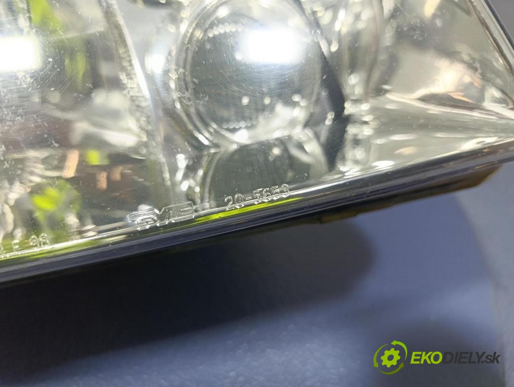 Vw Bora 2001 Reflektor: v pravo: 20-5653