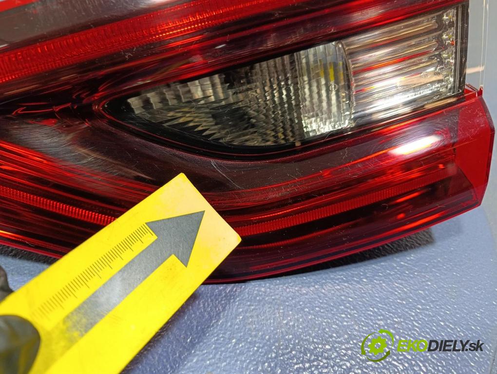 Renault Koleos 2019 svetlo / reflektor zad Prava: Vnútri: 265507618R