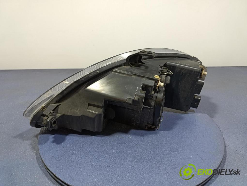 Seat Altea 2004 Reflektor: v pravo: 445-1116R