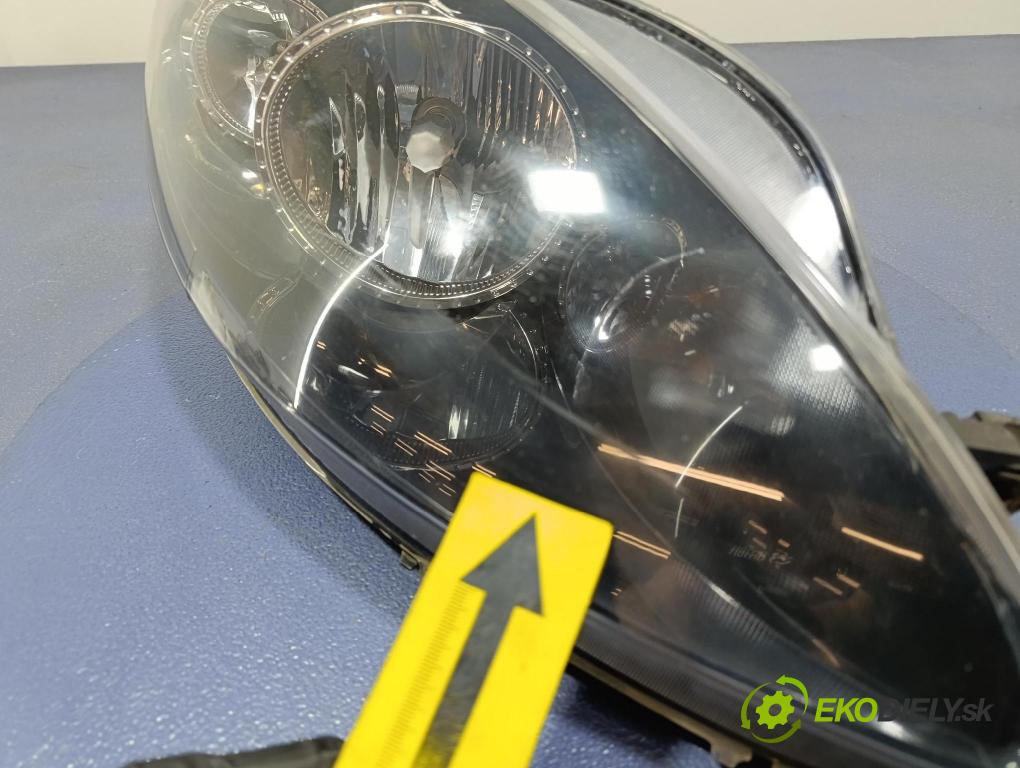 Seat Altea 2004 Reflektor: v pravo: 445-1116R
