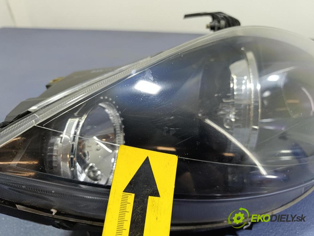 Seat Altea 2004 Reflektor: v pravo: 445-1116R