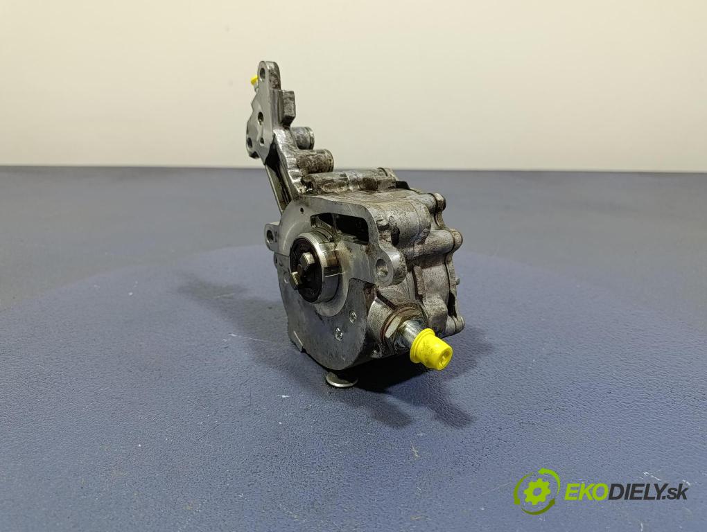 Seat Altea 2004 čerpadlo vákuová 038145209Q