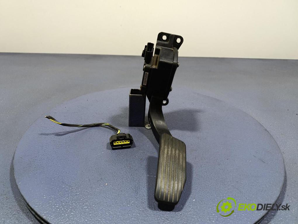 Kia Magentis 2009 pedal Plyn: 32726-2G300
