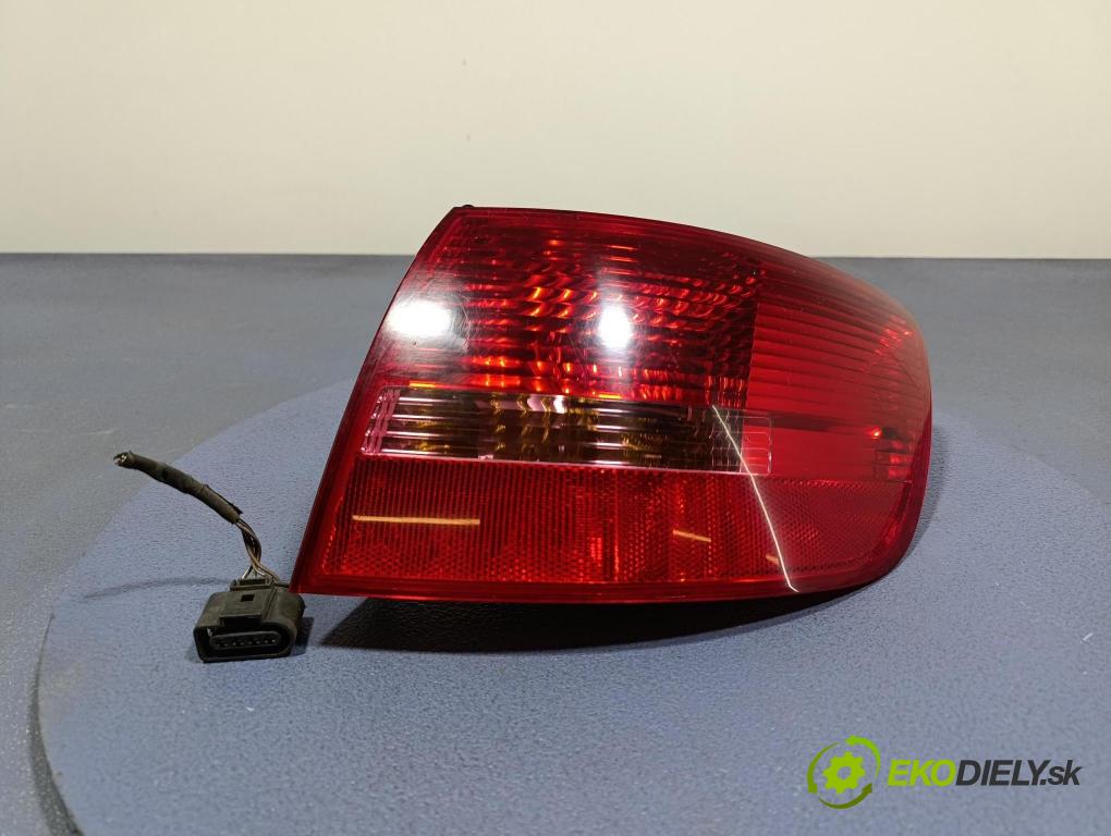 Audi A6 2006 svetlo / reflektor zad Prava: Vonkajsia: 89036920