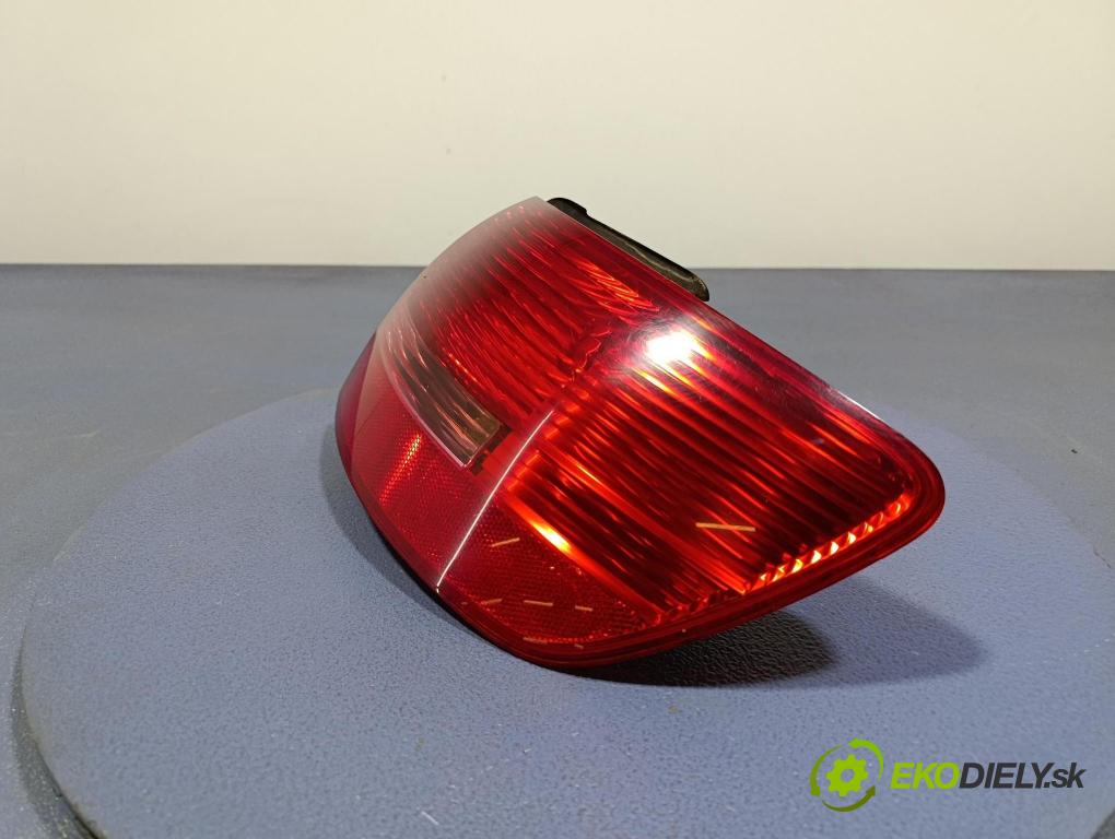 Audi A6 2006 svetlo / reflektor zad Prava: Vonkajsia: 89036920