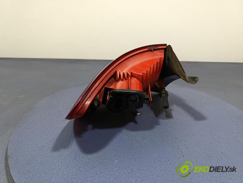 Audi A6 2006 svetlo / reflektor zad Prava: Vonkajsia: 89036920