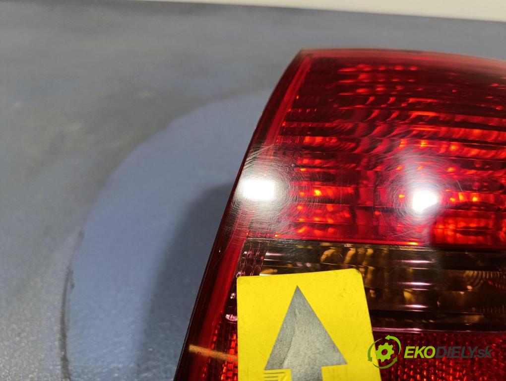 Audi A6 2006 svetlo / reflektor zad Prava: Vonkajsia: 89036920