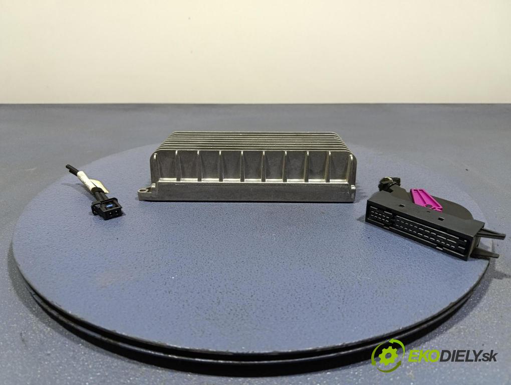 Audi A6 2006 Zesilovač: Rádio: Navigacia: 4F0910223H