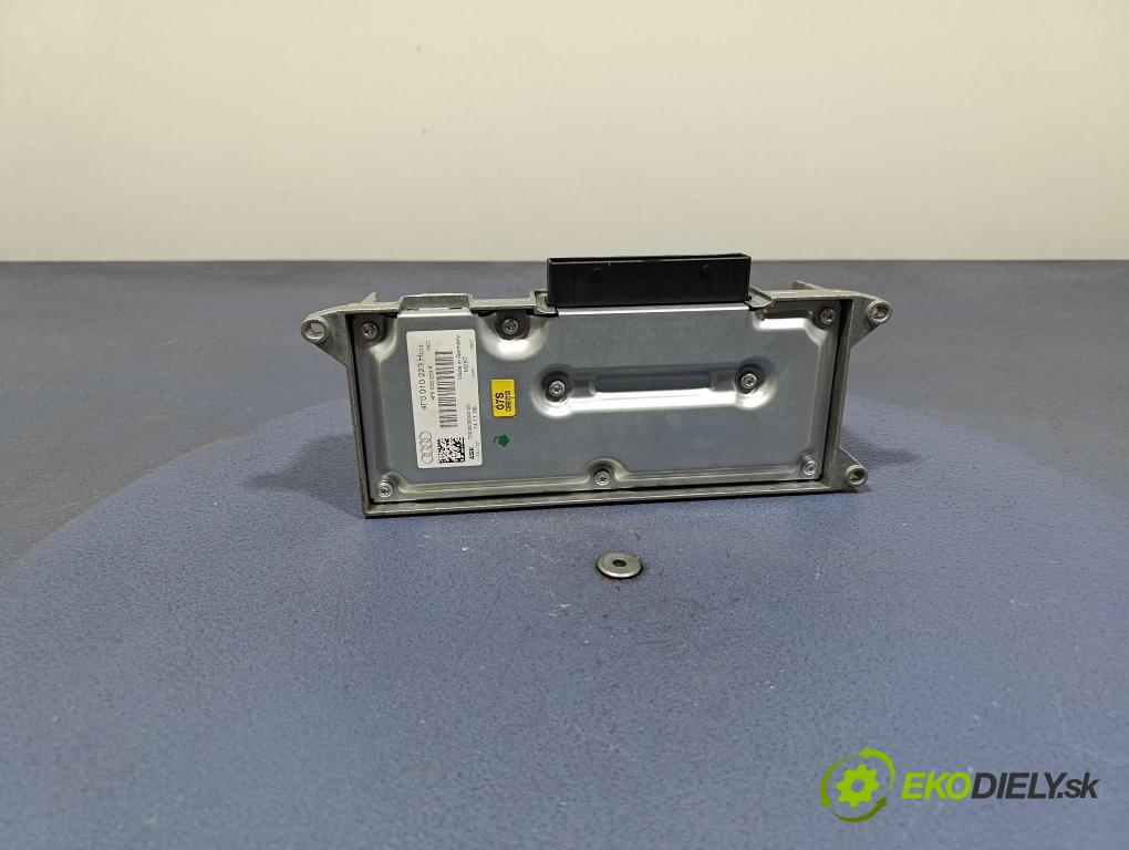 Audi A6 2006 Zesilovač: Rádio: Navigacia: 4F0910223H