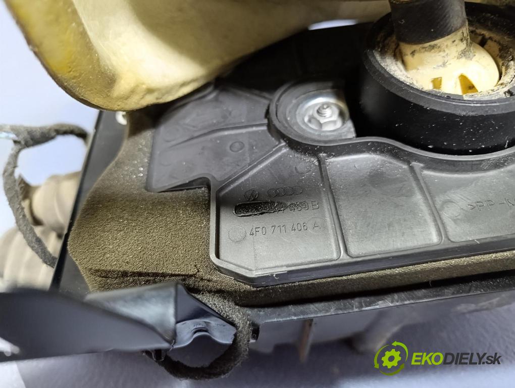 Audi A6 2006 Páka: Zmeny: 8E0711025