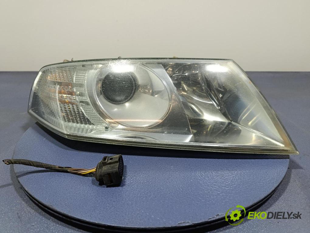 Skoda Octavia 2005 Reflektor: v pravo: