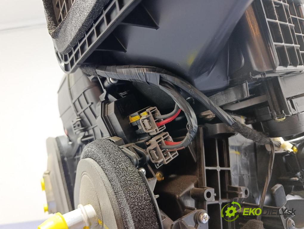 Renault Koleos 2019 radiator 272700945R