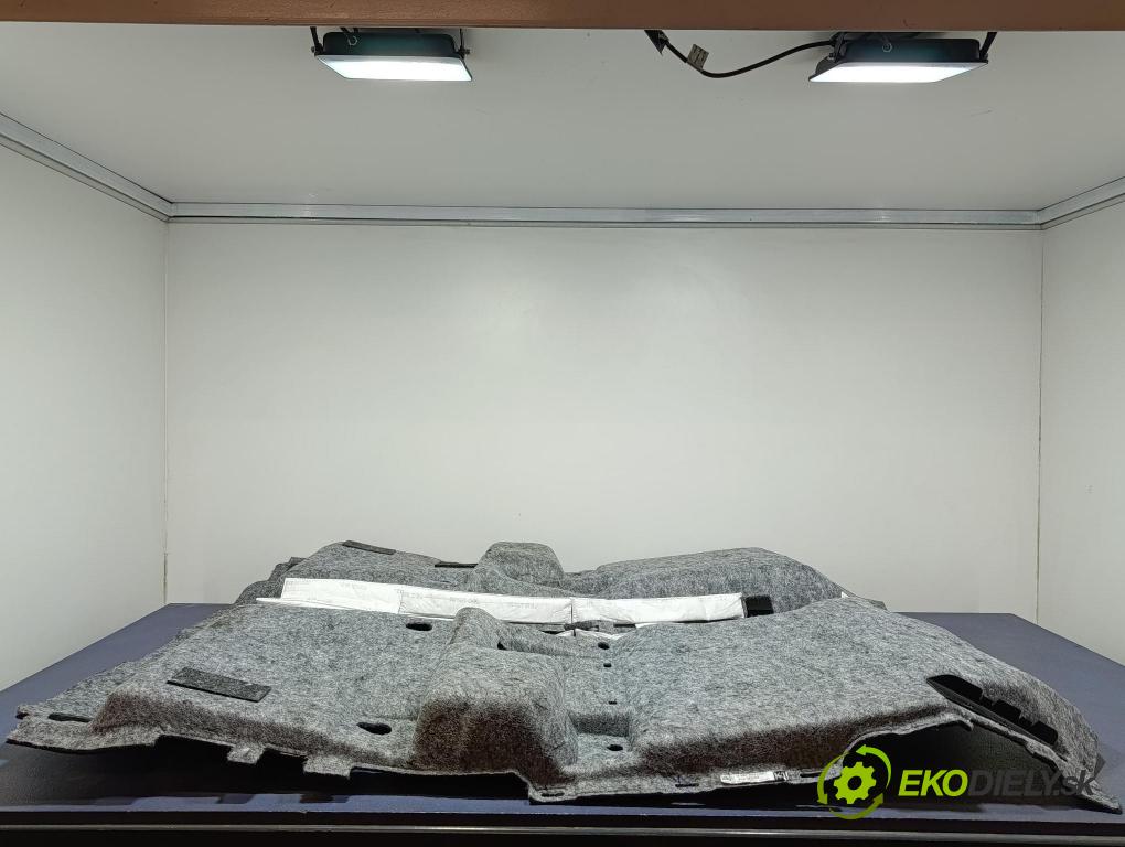 Renault Koleos 2019 koberec do auta 749023653R