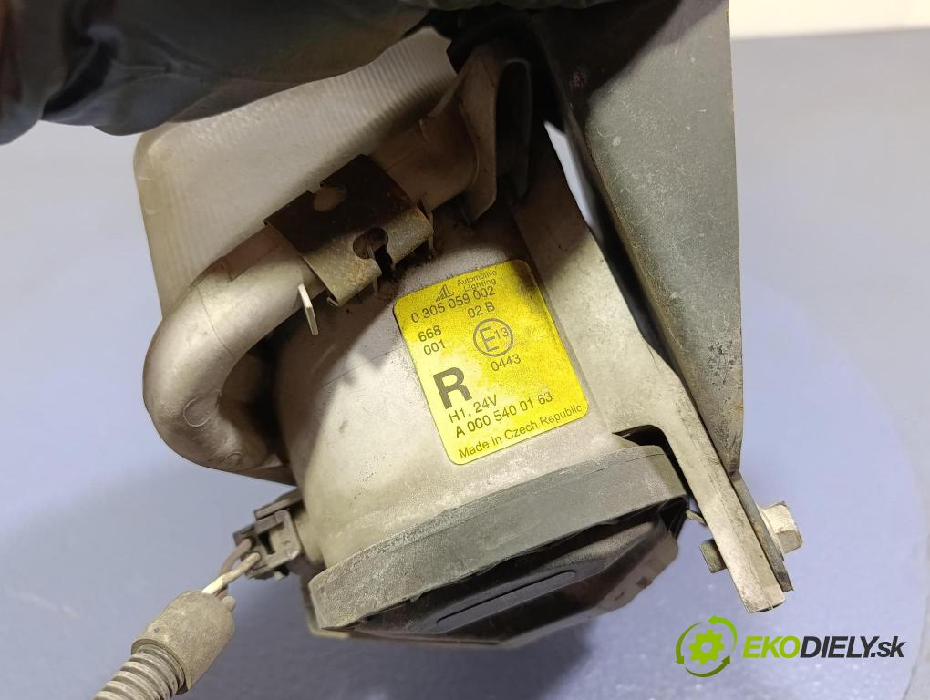 Mercedes Citaro 2010 Halogen v pravo: 0305059002