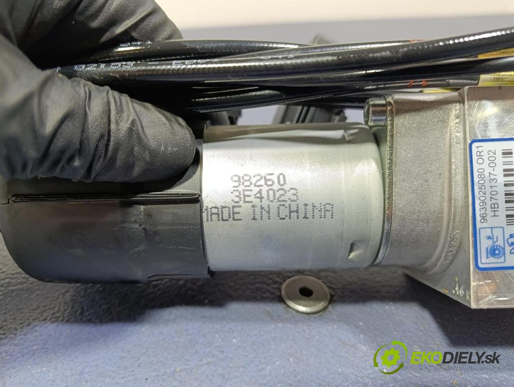 Peugeot 206 2005 čerpadlo Hydraulicky: 9639025080