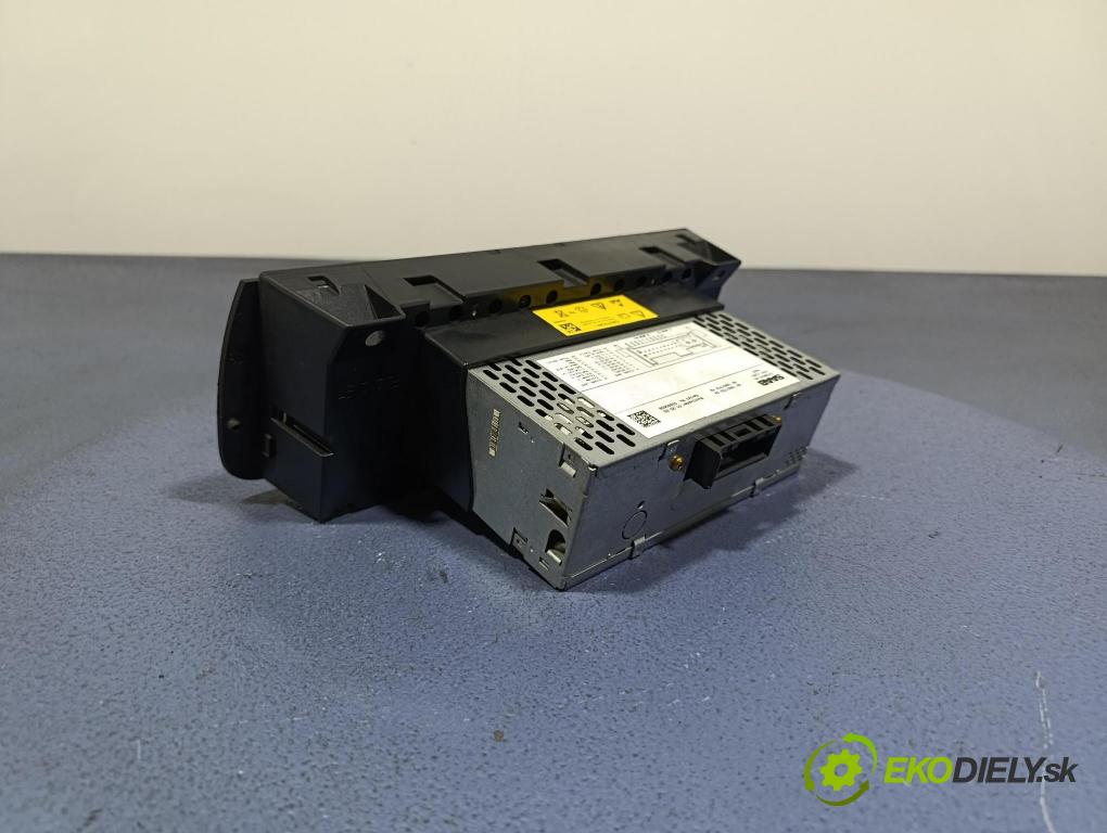 Saab 9-3 2004 Radio I Navigácia: 12799615