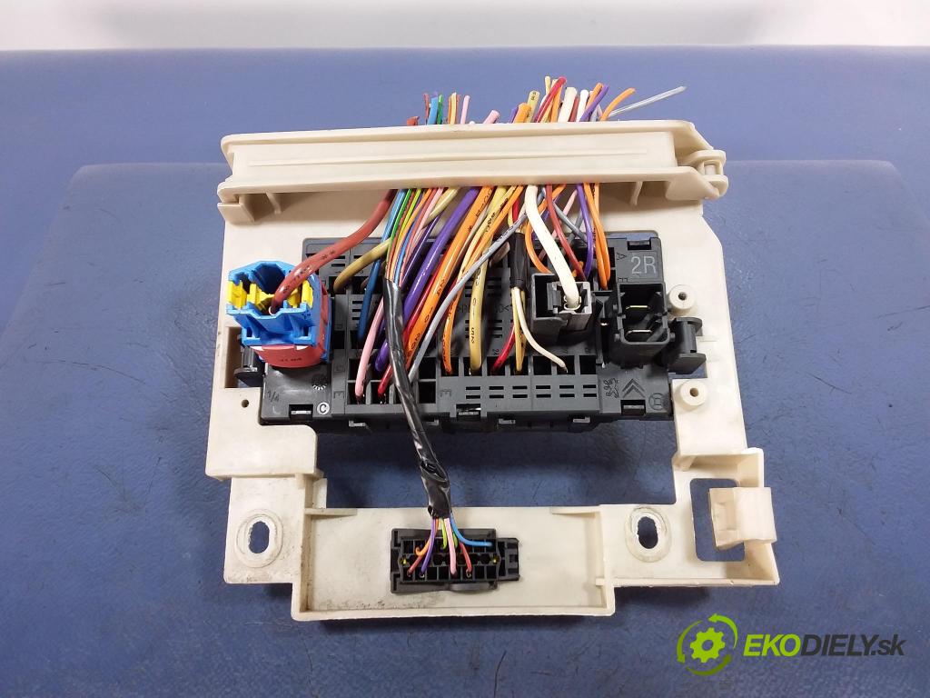 Citroen Xsara 2001 skříňka Pojistky 9644021280