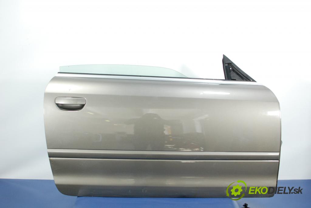 Audi A4 0 dveře před Že jo: