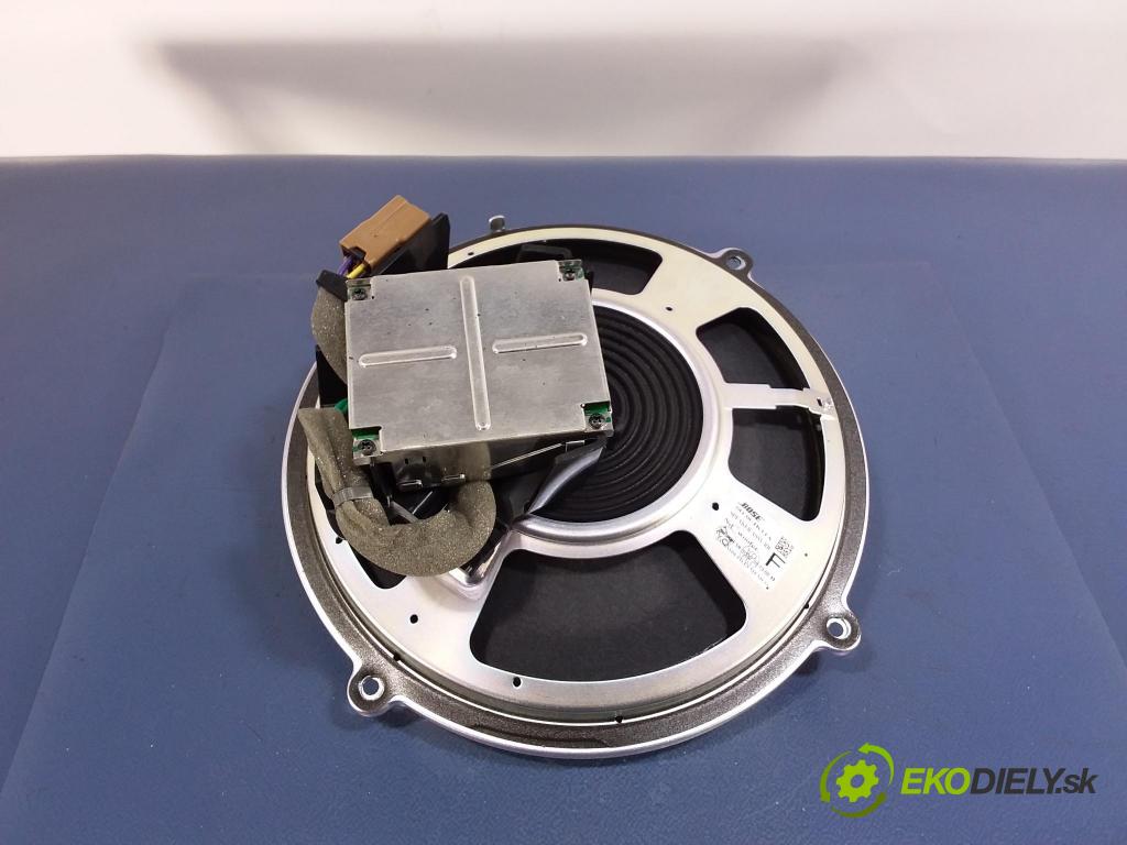 Infiniti G37 2009 Reproduktor / Subwoofer: 28138-JK11A