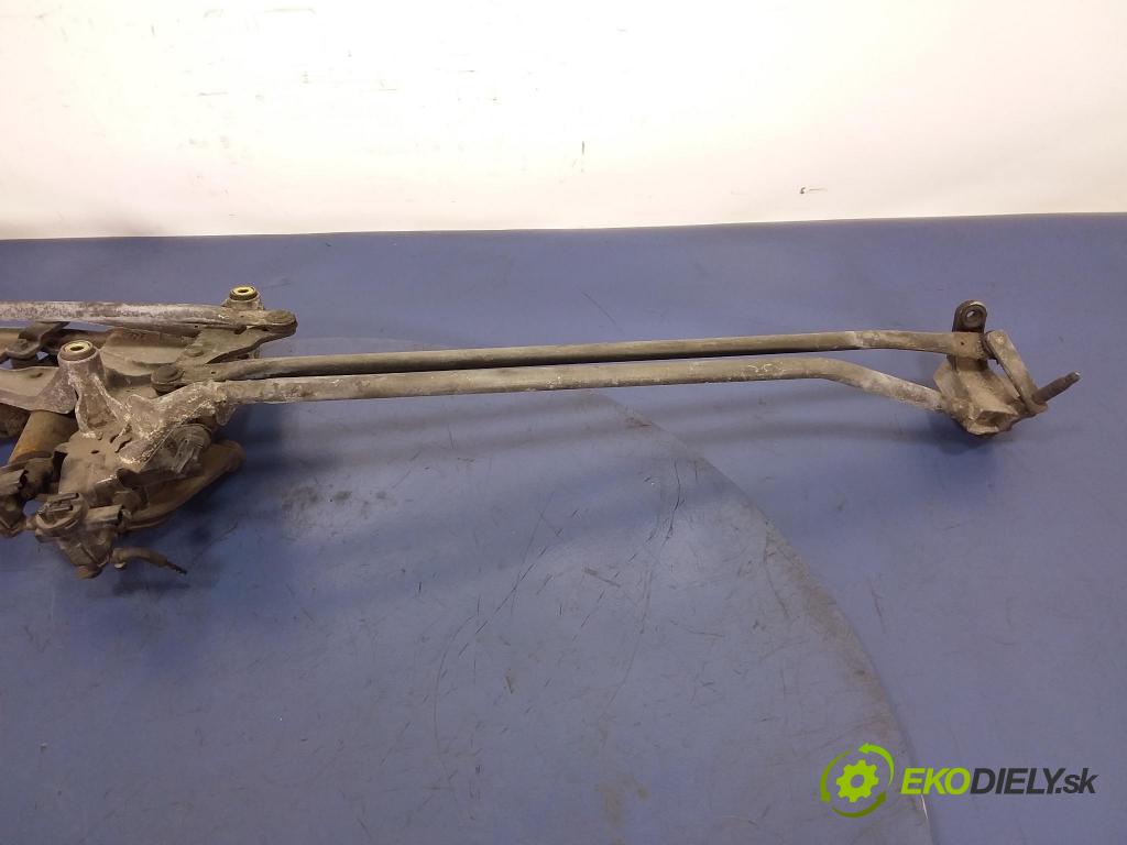 Lancia Phedra 2002 mechanismus motorek Stěrače: před