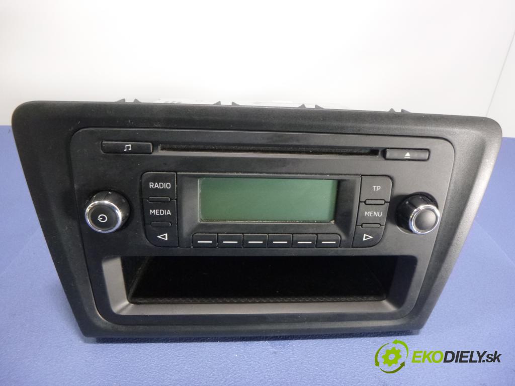Skoda Rapid 2015 Radio I Navigace: 5J0035152C