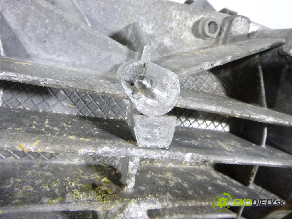 Audi A6 2011 prevodovka Výbava: MAJ
