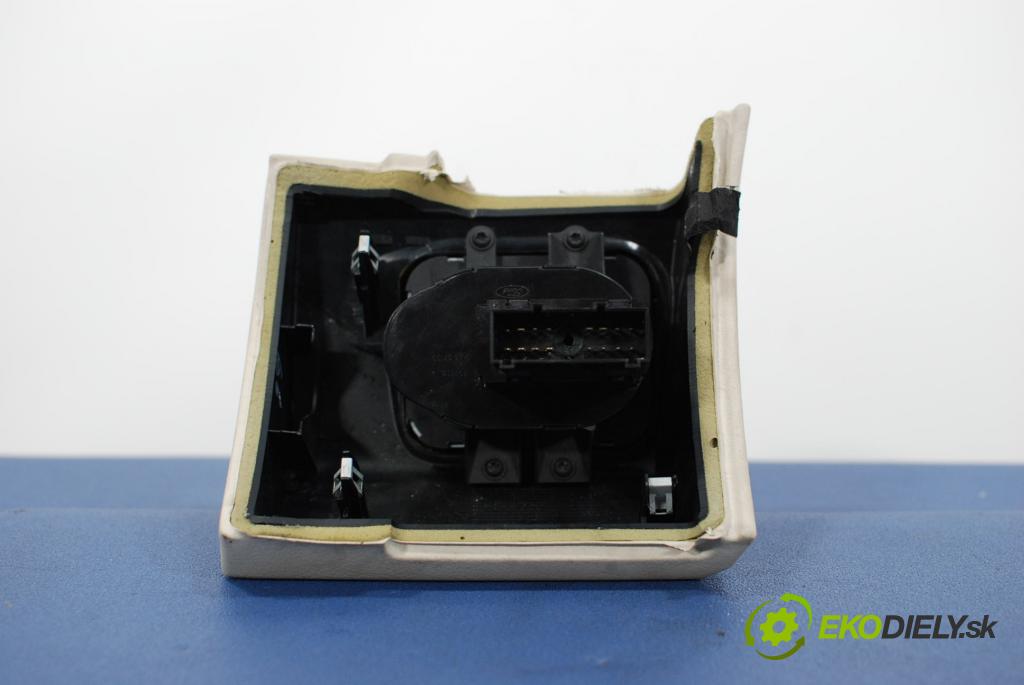 Land Rover Range rover 2008 Přepínač Světel: YUD501480