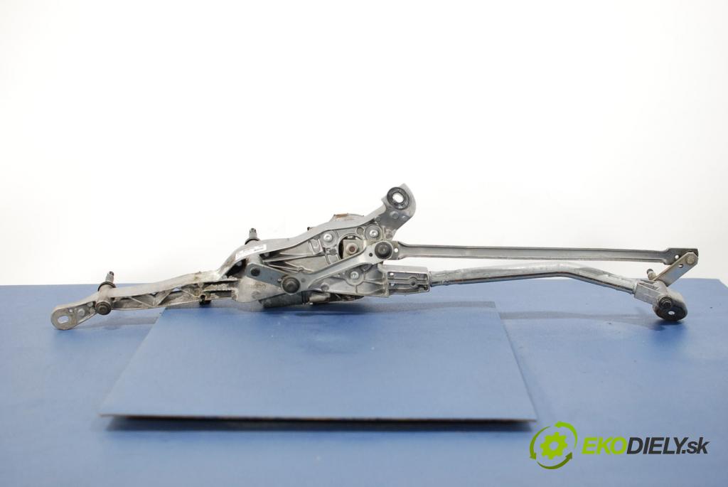 Mercedes E-klasa 2010 mechanismus motorek Stěrače: před 