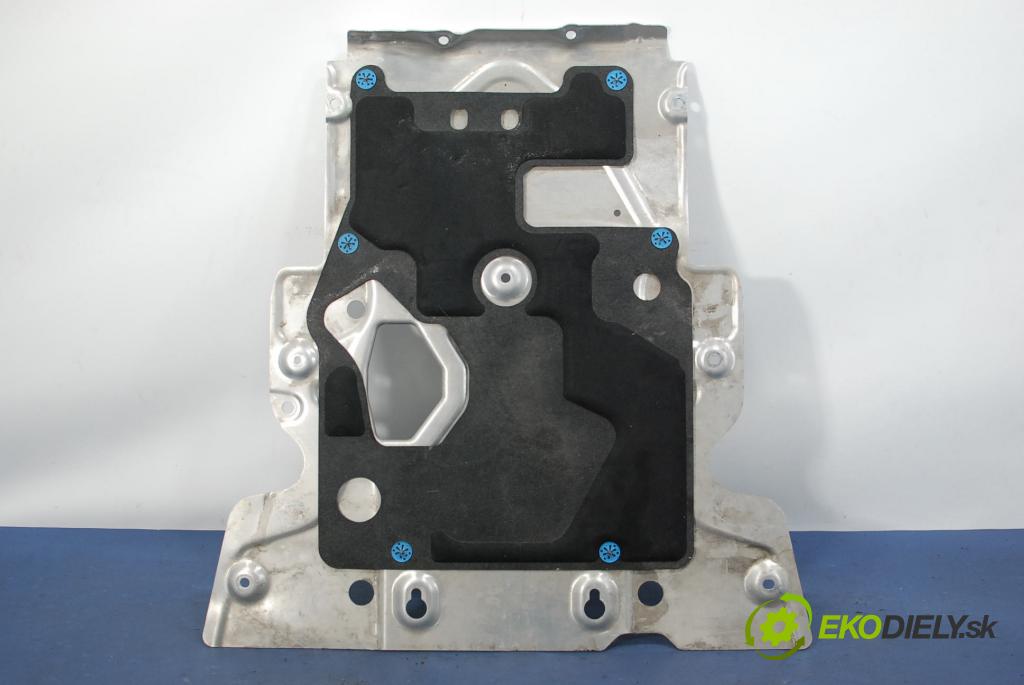 Land Rover Range rover 0 kryt Plast: podvozek: CPLA-5F002