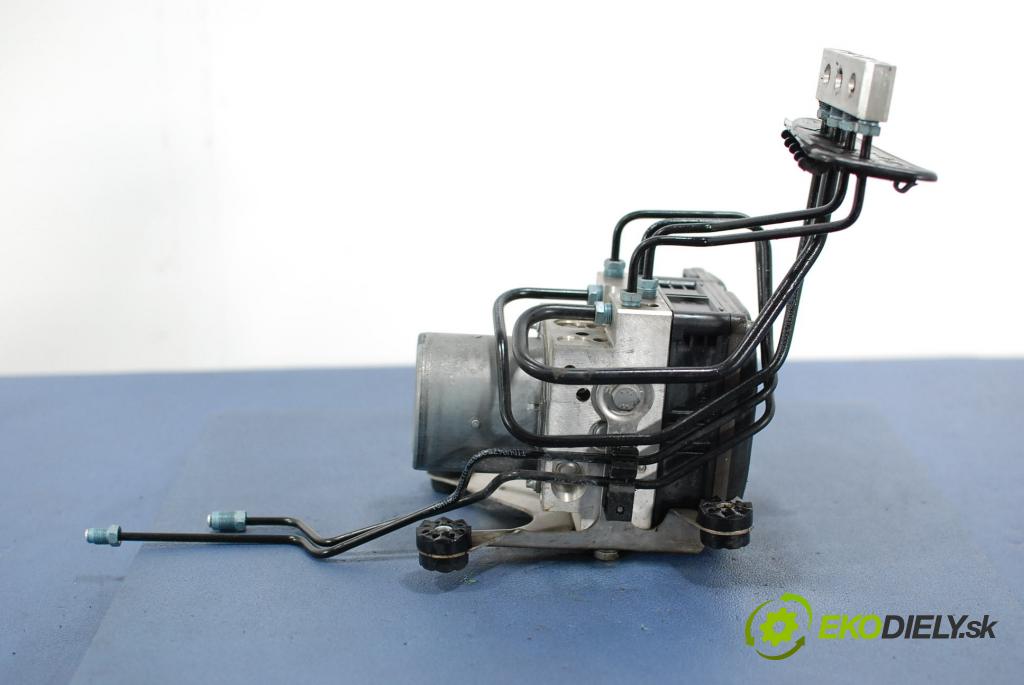 Bmw Seria 7 2010 čerpadlo ABS x 6797054