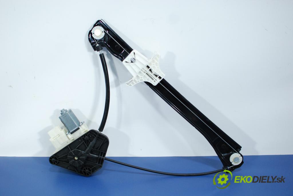 Skoda Rapid 2012 mechanismus stahování Sklenka: Zad: Levý: 5JA959811F