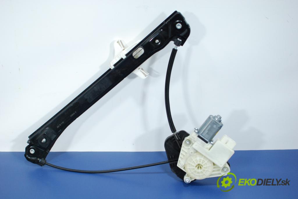 Skoda Rapid 2012 mechanismus stahování Sklenka: Zad: Levý: 5JA959811F