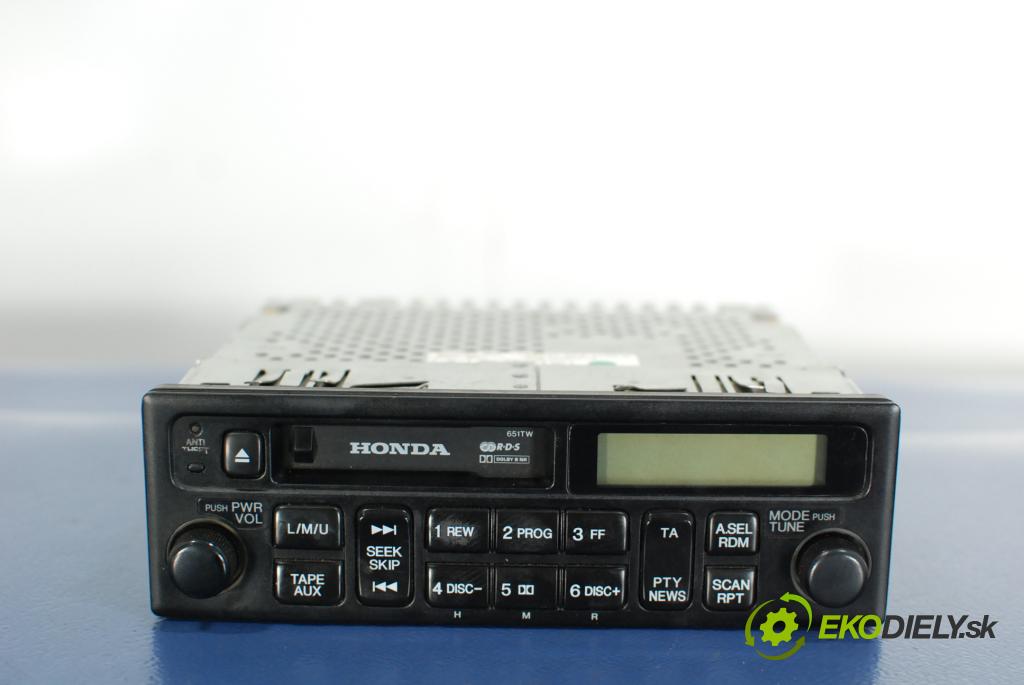 Honda Civic 2002 Radio I Navigácia: