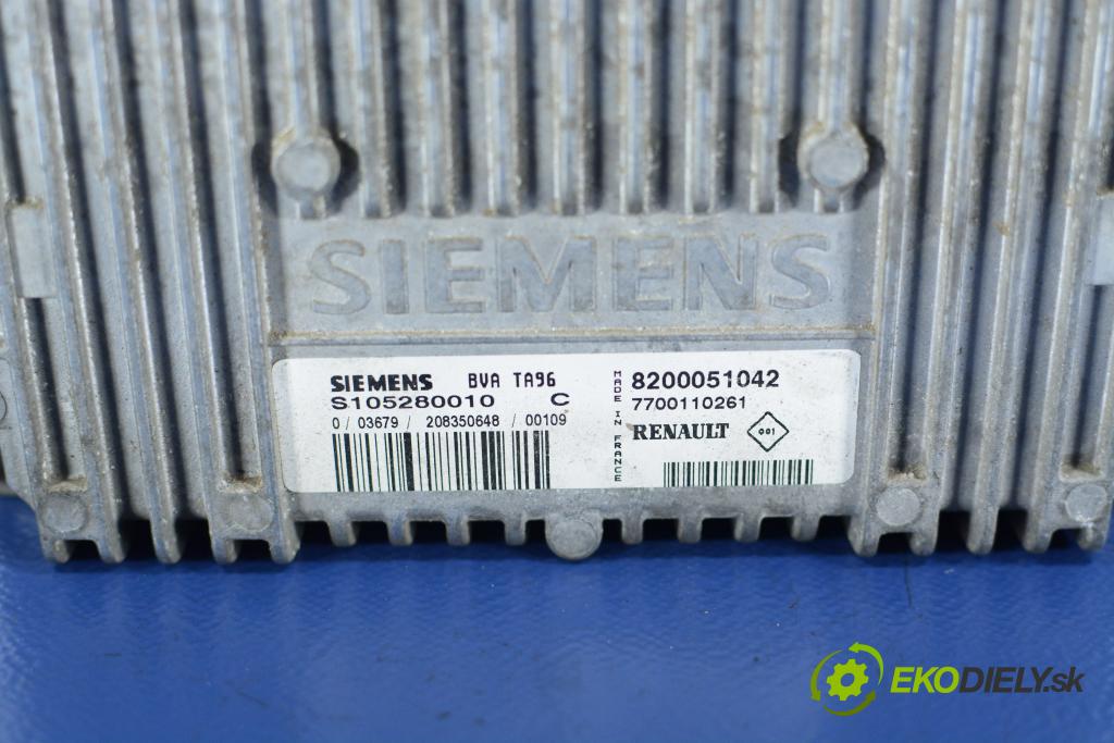 Renault Clio 2000 řídící jednotka Motor: 8200051042