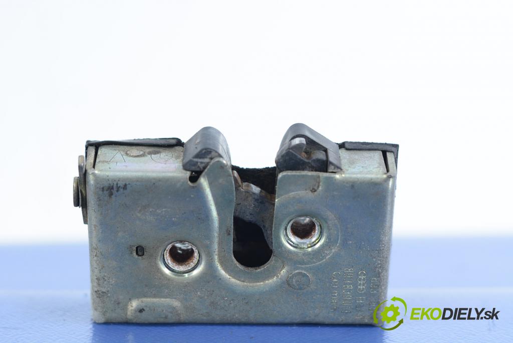 Audi 80 1991 zámek dveře Zad: v pravo: 893839016C