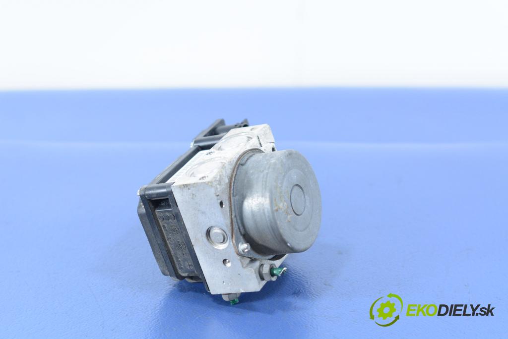 Renault Scenic 2007 čerpadlo ABS x 8200737985