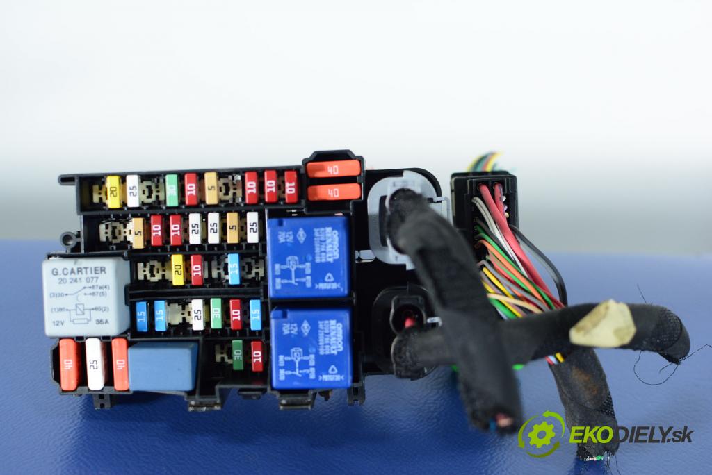 Renault Scenic 2010 skrinka Poistky: 1801330-1D