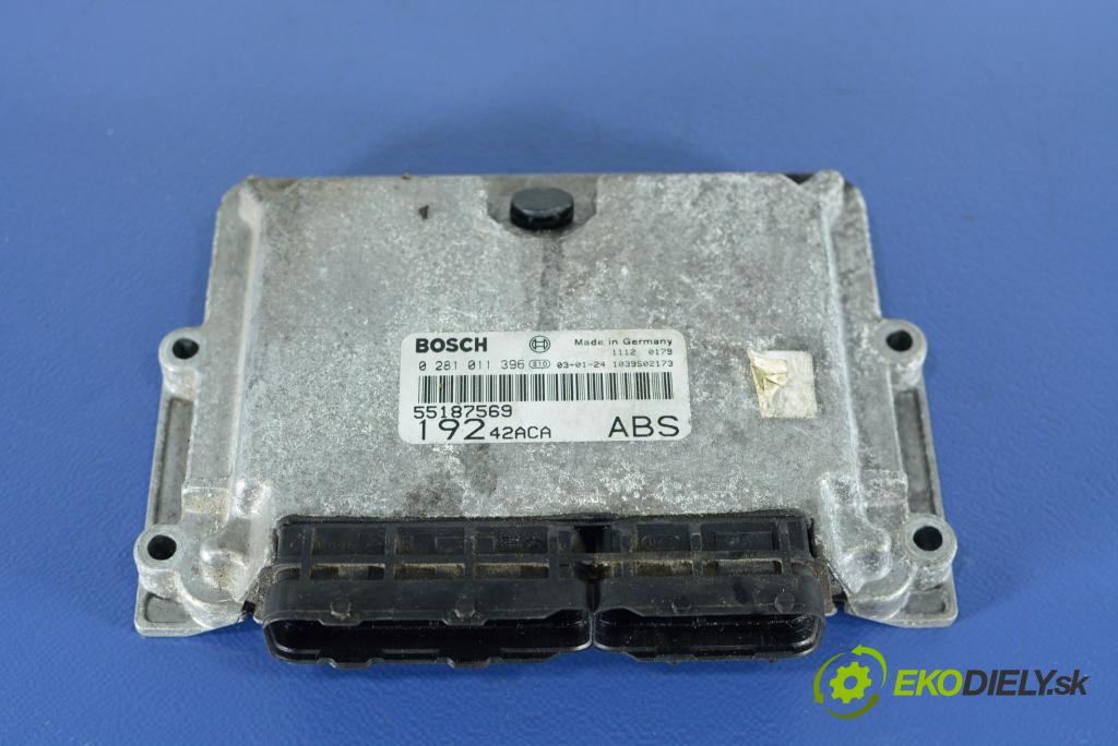 Fiat Stilo 2003 řídící jednotka Motor: 55187569
