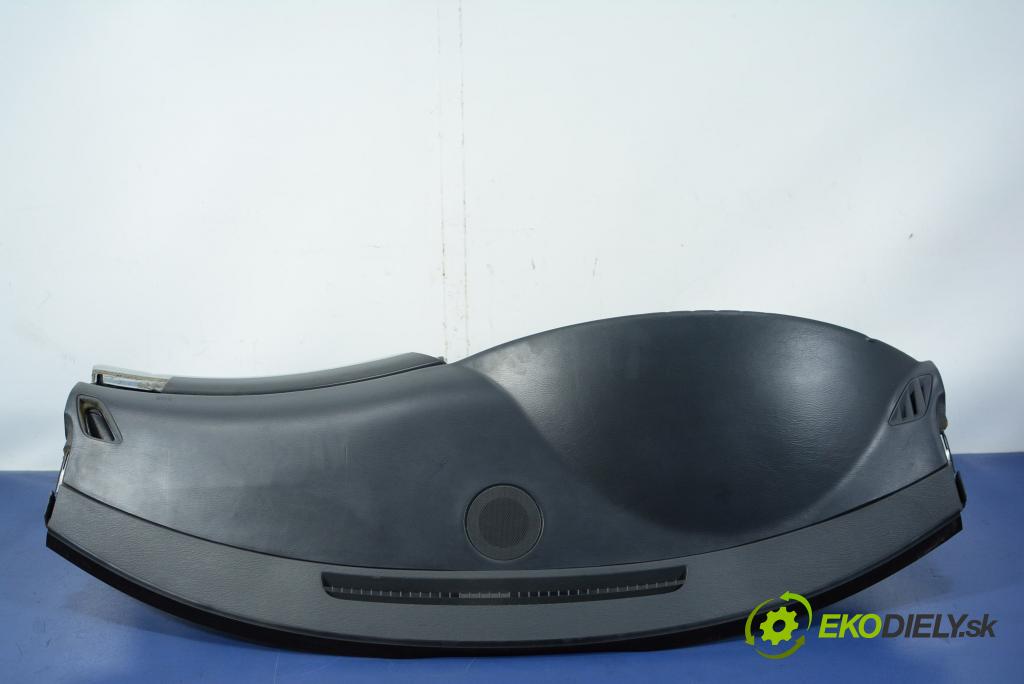Chrysler Pacifica 2008 kokpit,pristrojová doska