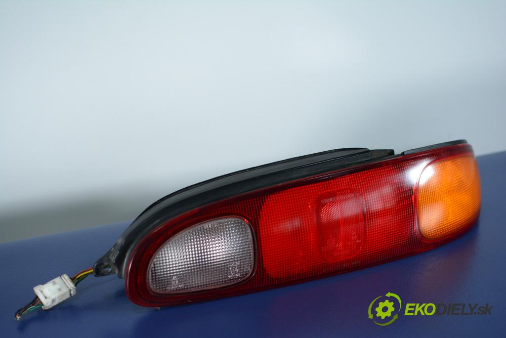 Mazda Mx-6 1997 svetlo / reflektor zad Prava: Vonkajsia: