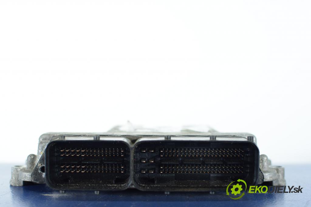 Fiat Bravo 2007 řídící jednotka Motor: 51809691