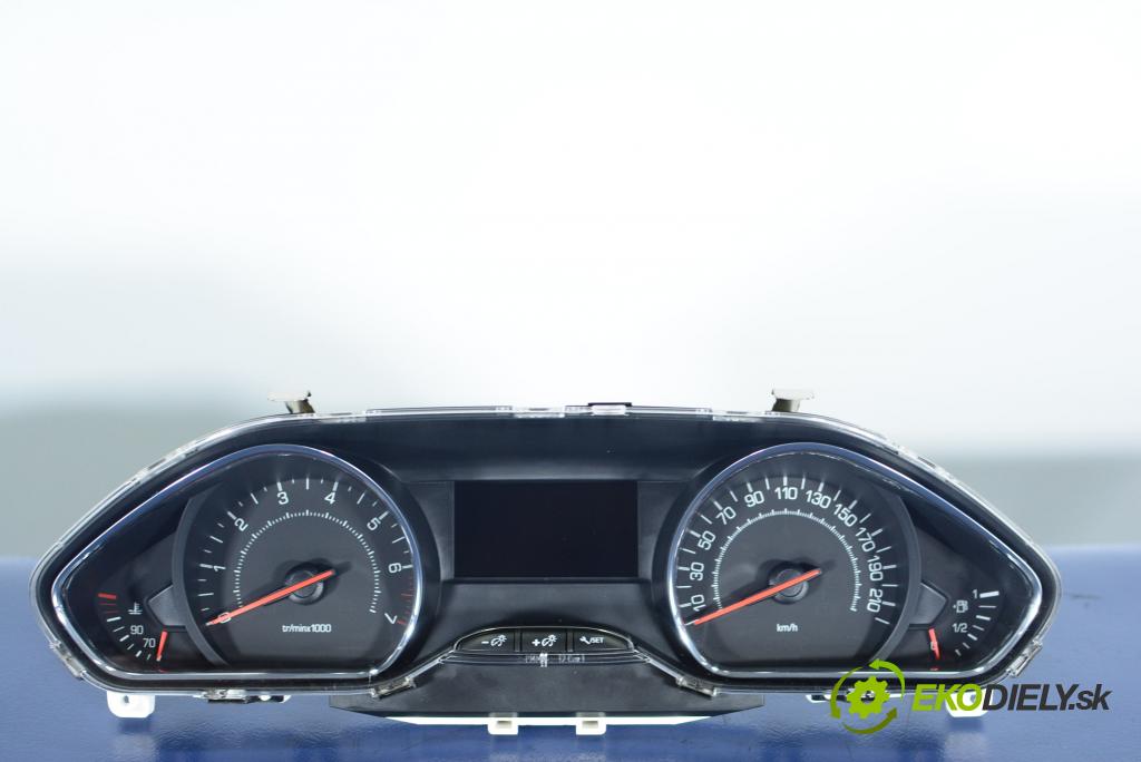 Peugeot 208 2013 Přístrojová deska 9801904780H
