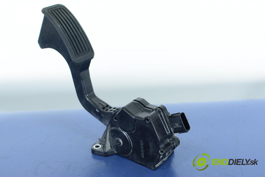 Lexus CT 2015 pedal Plyn: 78110-76090