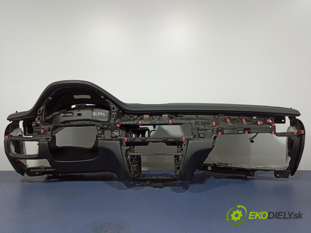 Bmw X5 2013 kokpit,pristrojová doska