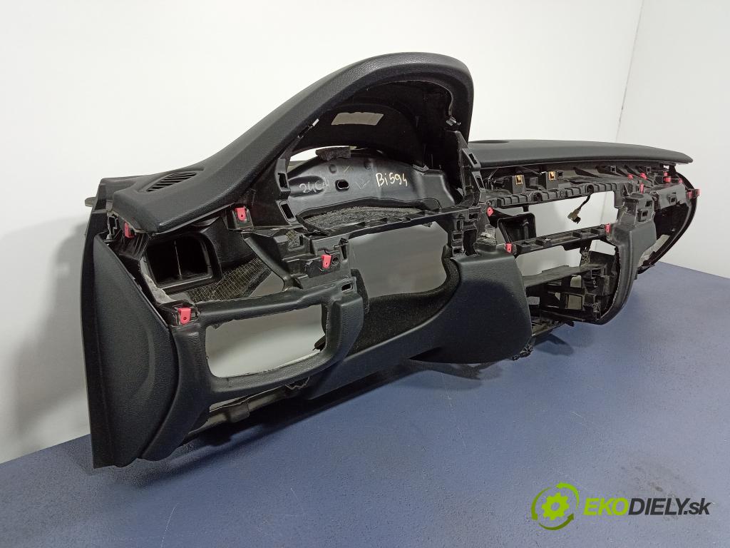 Bmw X5 2013 kokpit,pristrojová doska