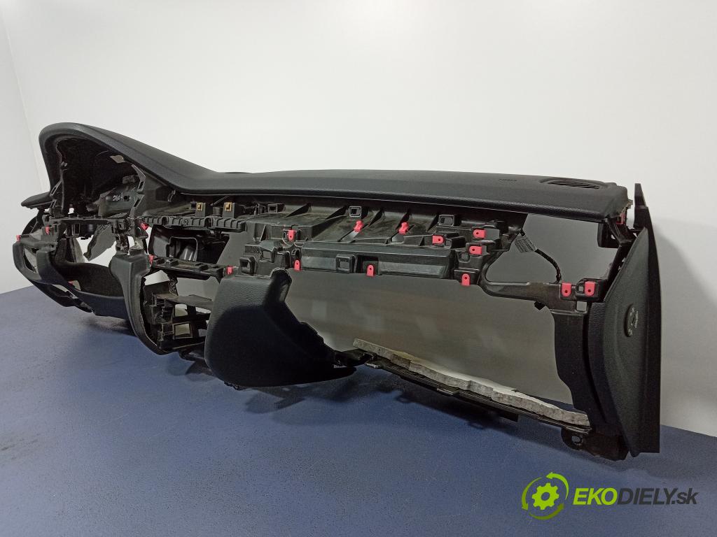 Bmw X5 2013 kokpit,pristrojová doska