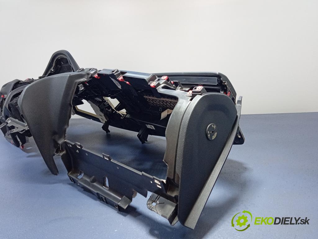 Bmw X5 2013 kokpit,pristrojová doska