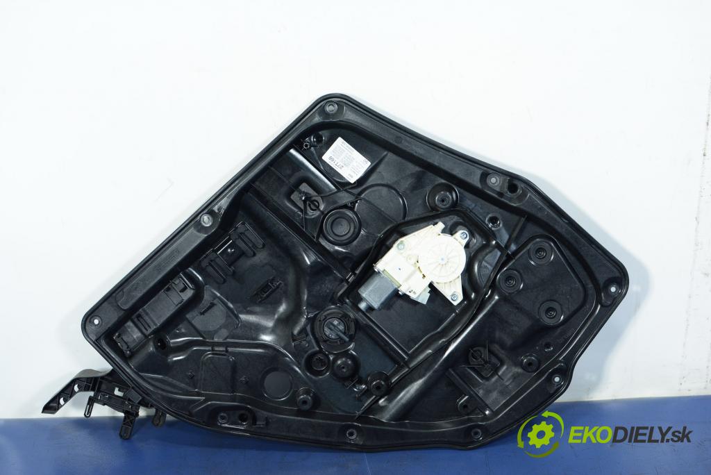 Mercedes S-klasa 2014 mechanismus stahování Sklenka: Zad: Levý: